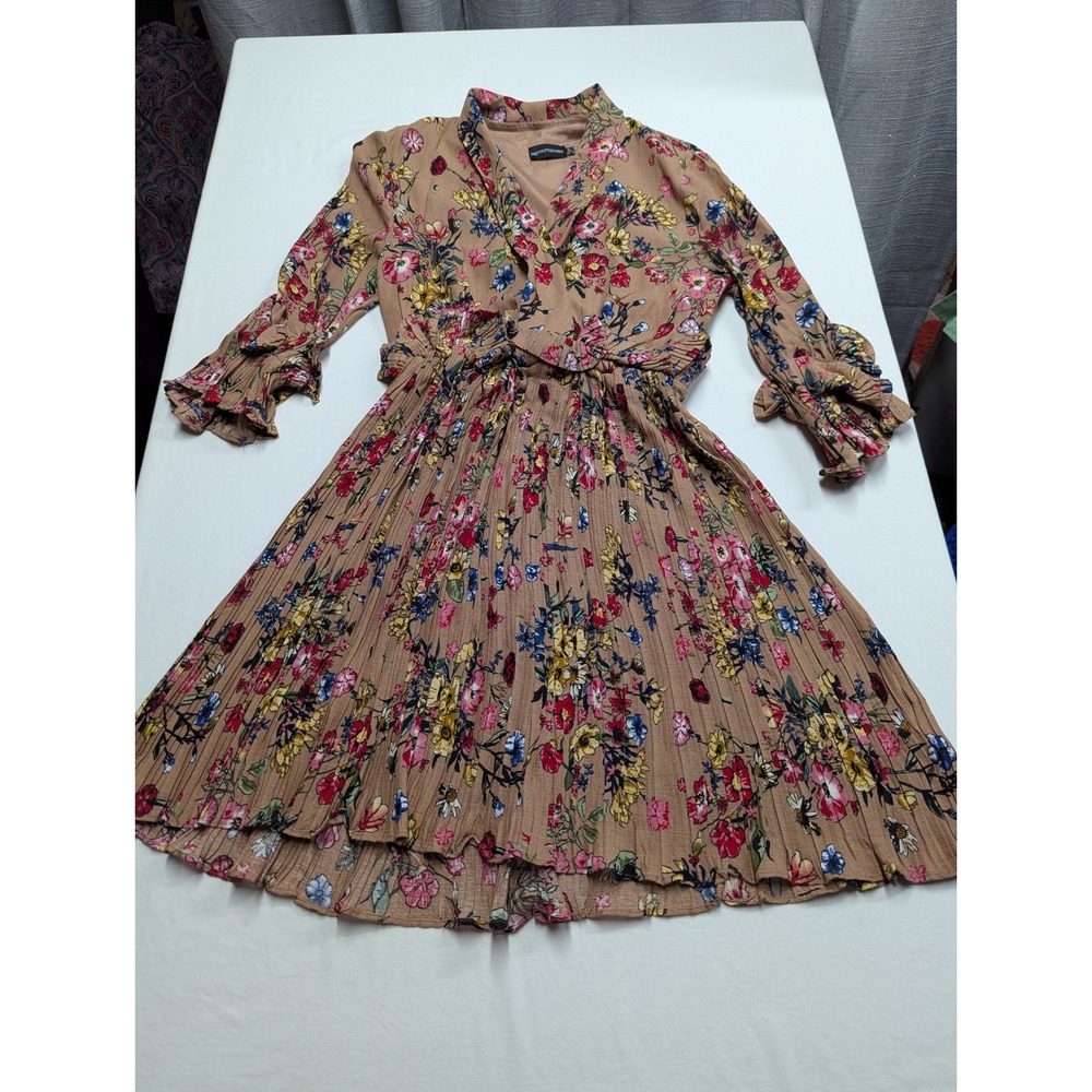 PrettyLittleThing Floral Pleated Mini Dress Tan Multi Ruffle Sleeve Size 6